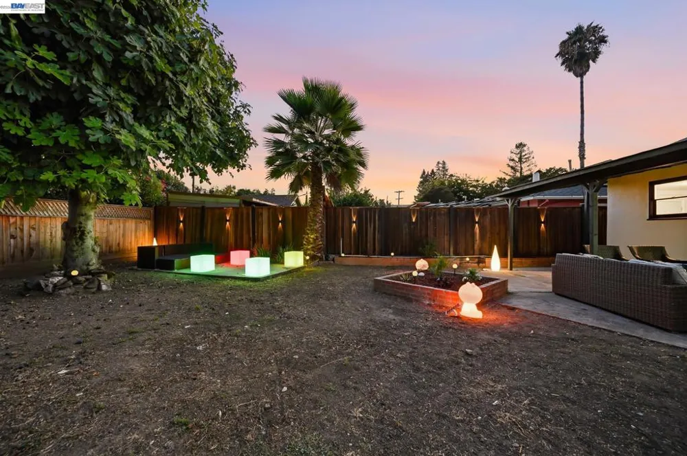 59 Lafayette Ave Hayward, CA 94544