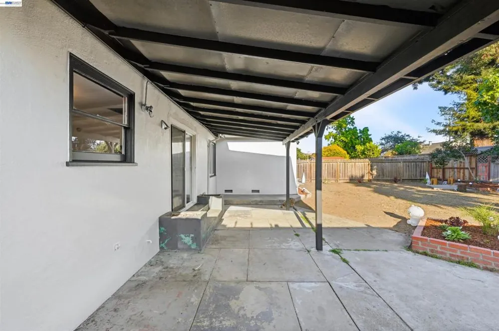 59 Lafayette Ave Hayward, CA 94544