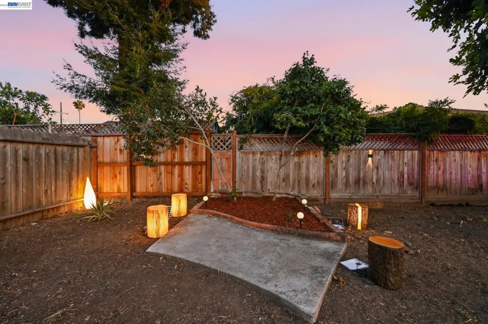59 Lafayette Ave Hayward, CA 94544