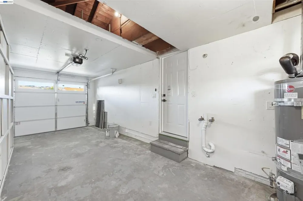59 Lafayette Ave Hayward, CA 94544