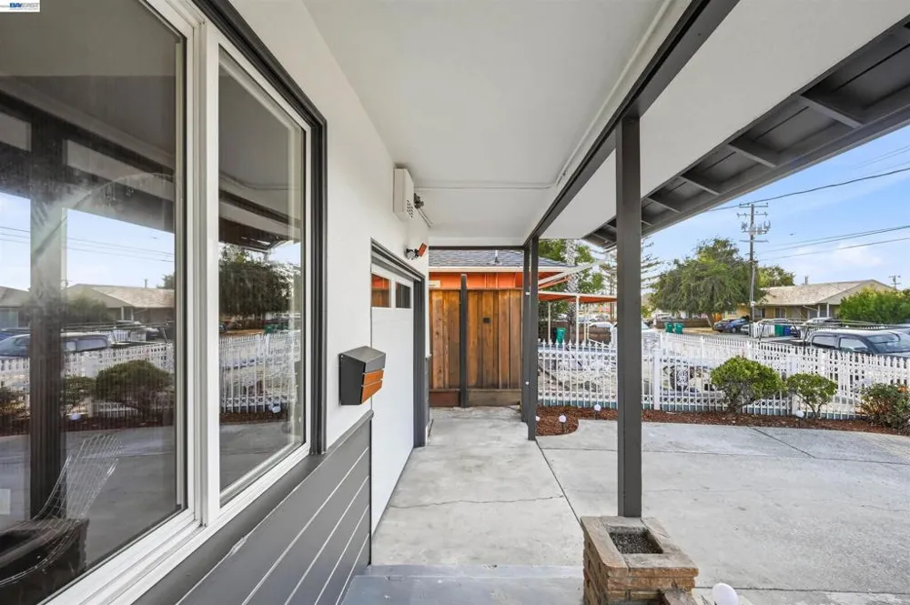 59 Lafayette Ave Hayward, CA 94544