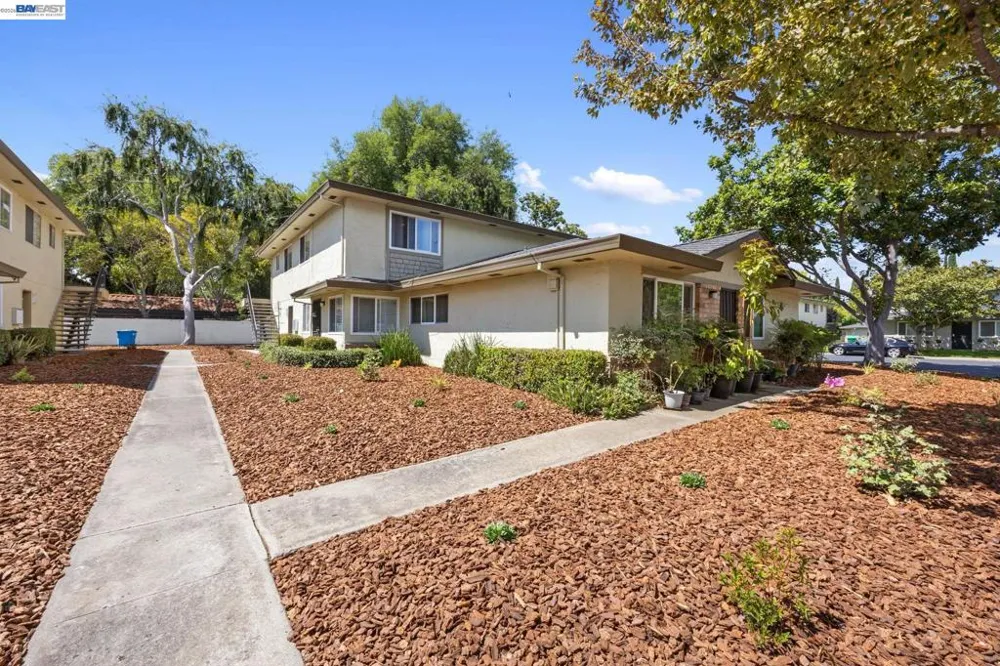 2201 Partridge Way #2 Union City, CA 94587