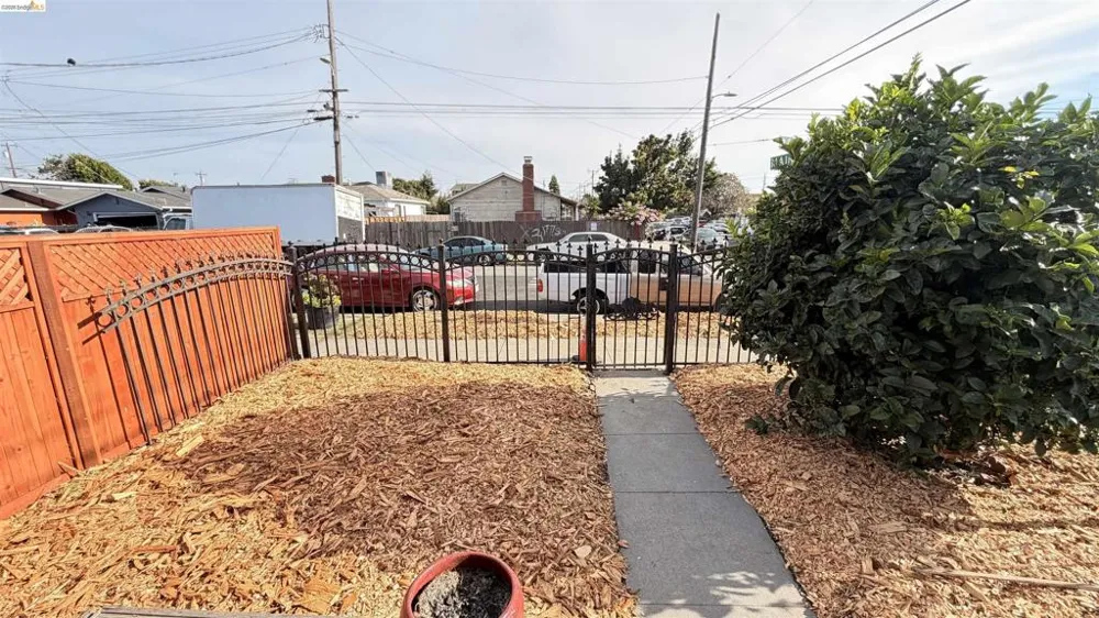 801 Maine Ave Richmond, CA 94804