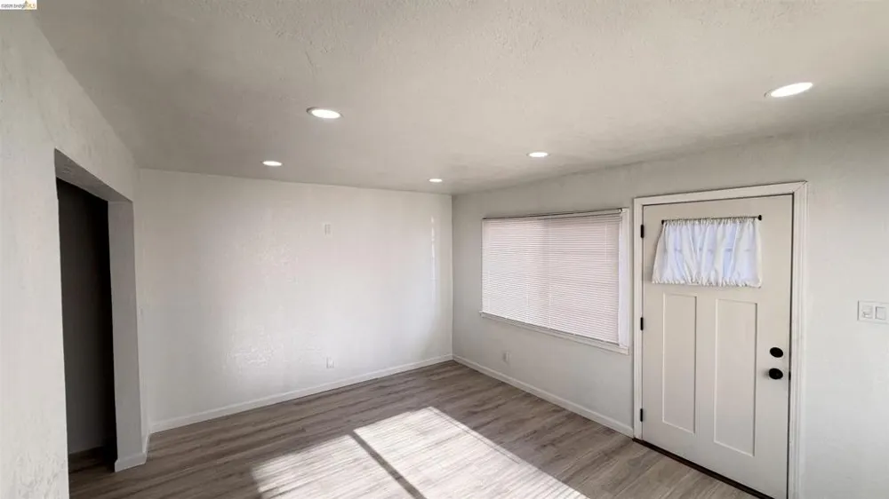 801 Maine Ave Richmond, CA 94804