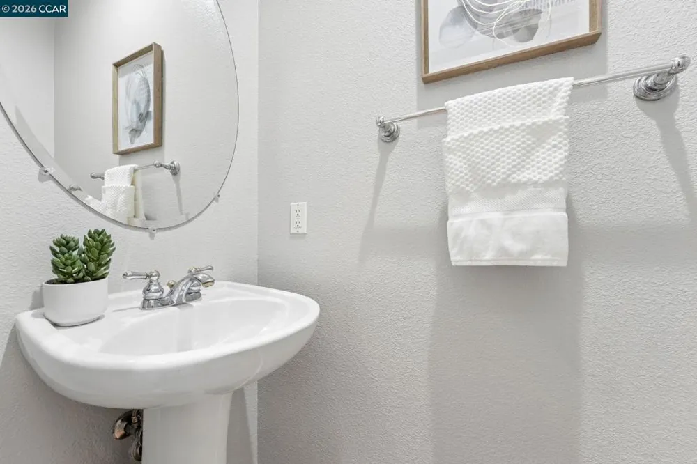106 Santa Ines St San Pablo, CA 94806