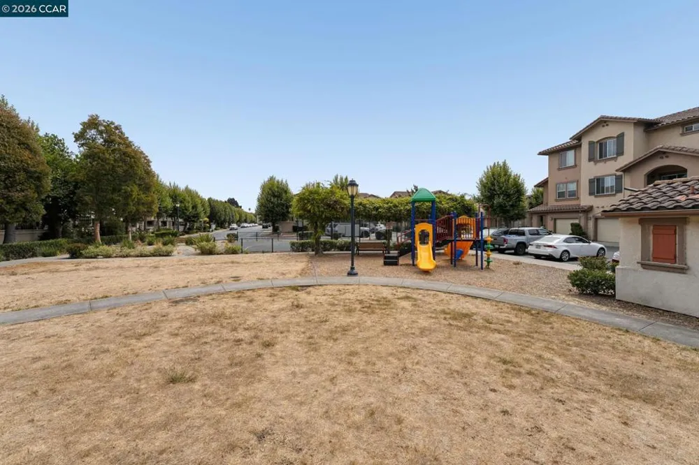 106 Santa Ines St San Pablo, CA 94806