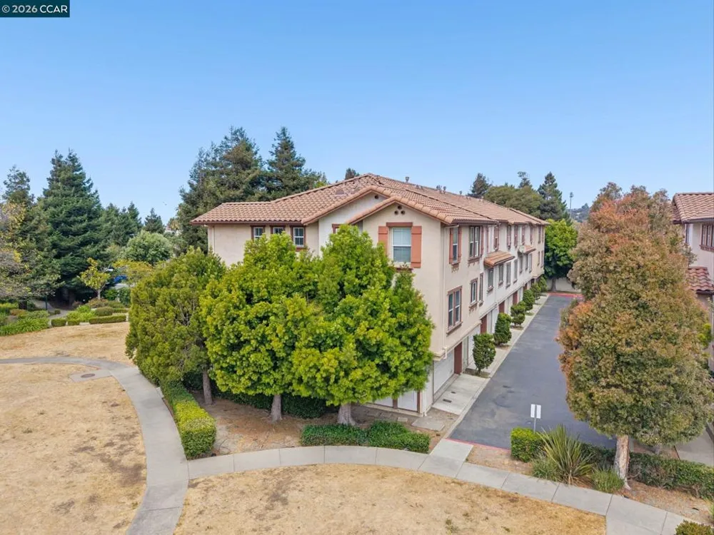 106 Santa Ines St San Pablo, CA 94806