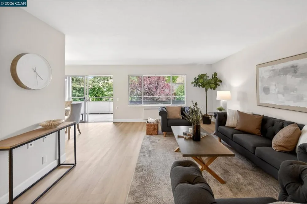 3410 Tice Creek Dr #2 Walnut Creek, CA 94595