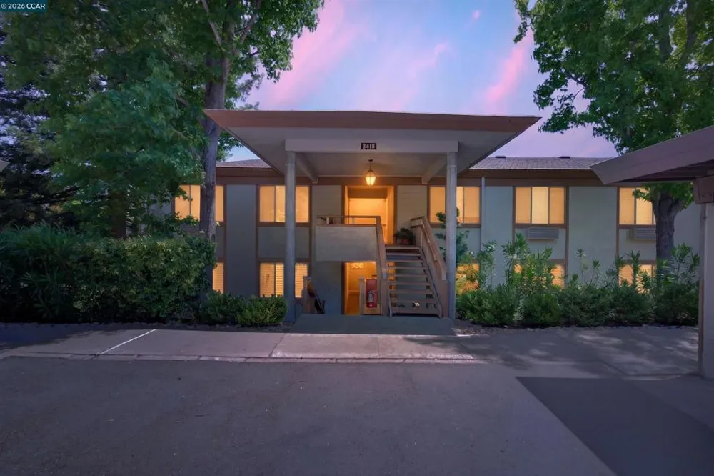 3410 Tice Creek Dr #2 Walnut Creek, CA 94595