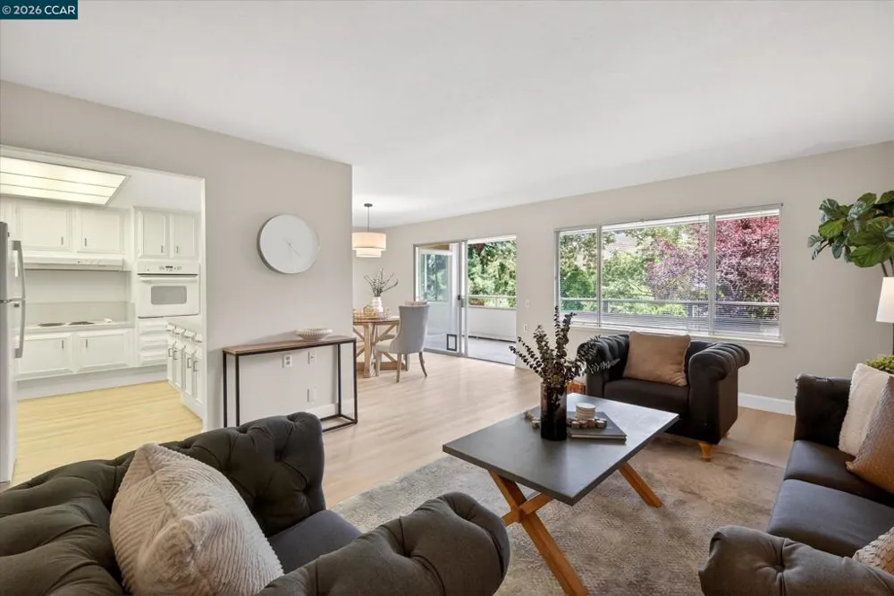 3410 Tice Creek Dr #2 Walnut Creek, CA 94595
