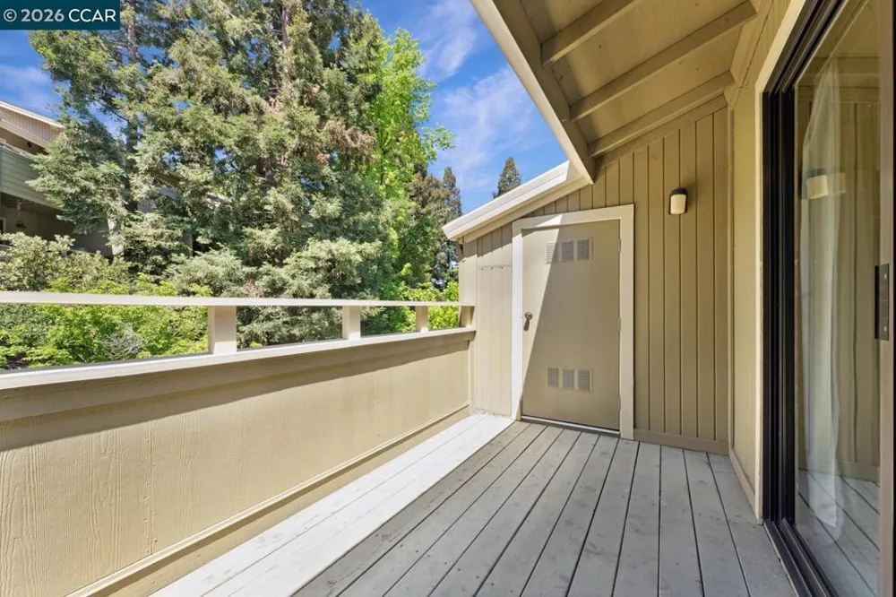 324 Eastgate Ln Martinez, CA 94553