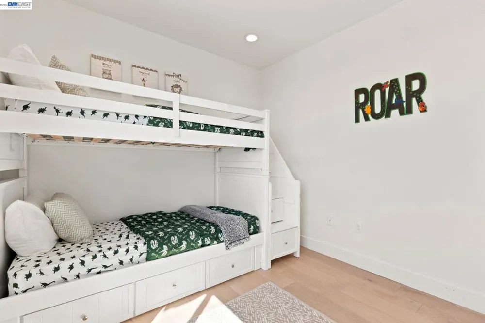17693 Bushwick Lane Lathrop, CA 95330