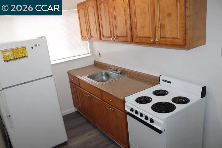 2033 NEVIN AVE. Richmond, CA 94804