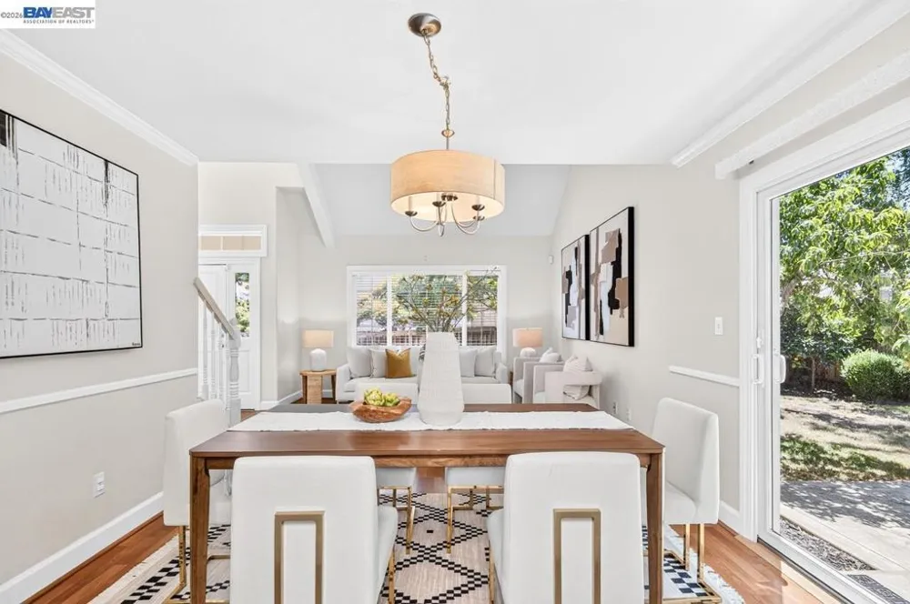 282 Del Valle Ct Pleasanton, CA 94566