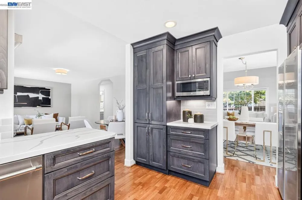 282 Del Valle Ct Pleasanton, CA 94566
