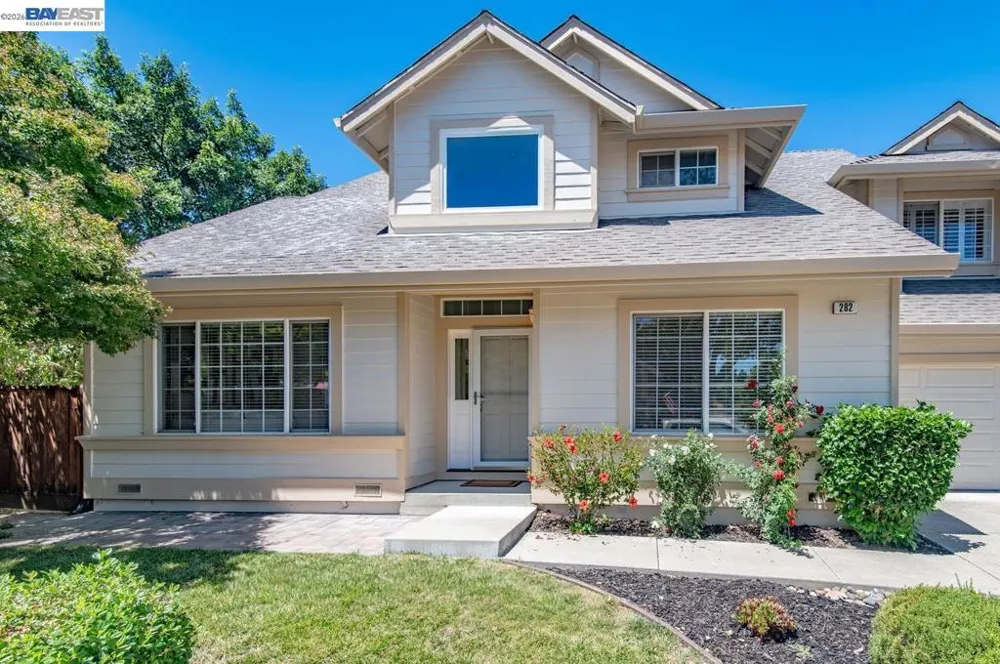 282 Del Valle Ct Pleasanton, CA 94566