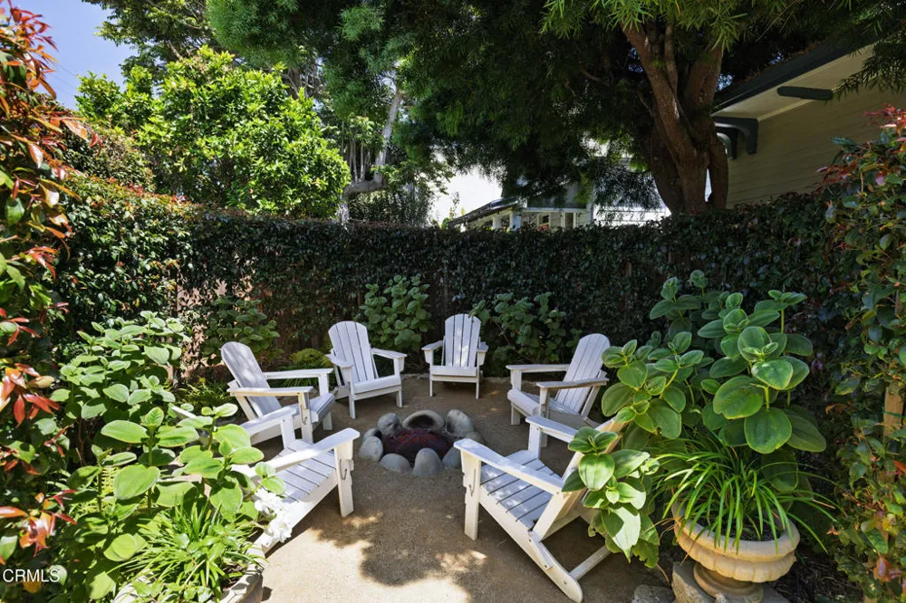 1106 E Santa Clara Street Ventura, CA 93001