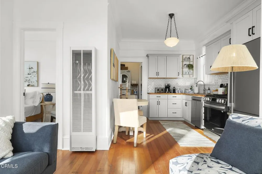 1106 E Santa Clara Street Ventura, CA 93001