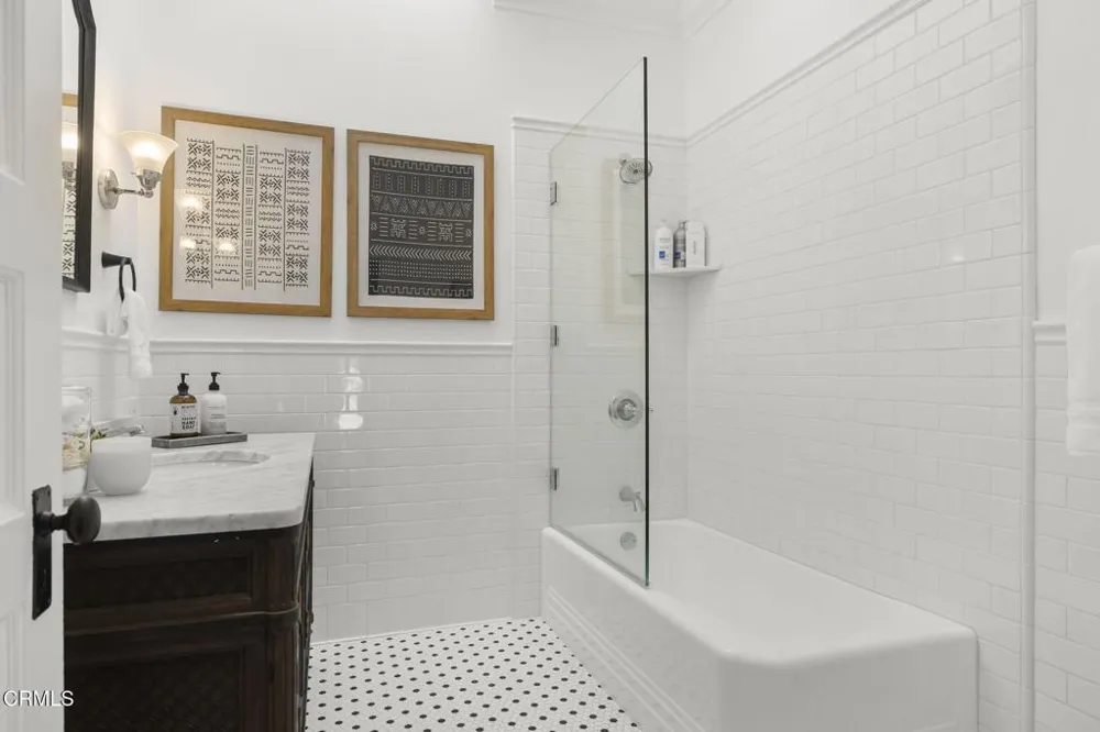 1106 E Santa Clara Street Ventura, CA 93001