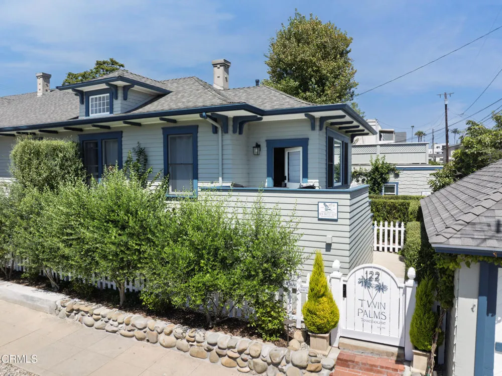 1106 E Santa Clara Street Ventura, CA 93001