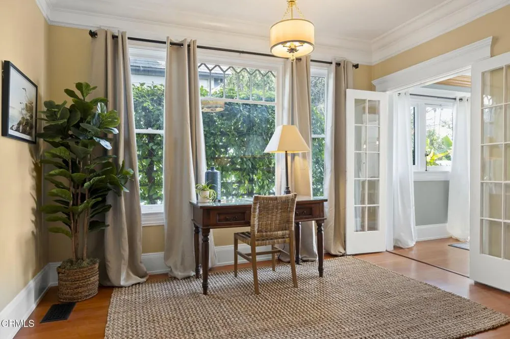 1106 E Santa Clara Street Ventura, CA 93001