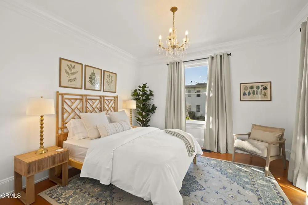 1106 E Santa Clara Street Ventura, CA 93001