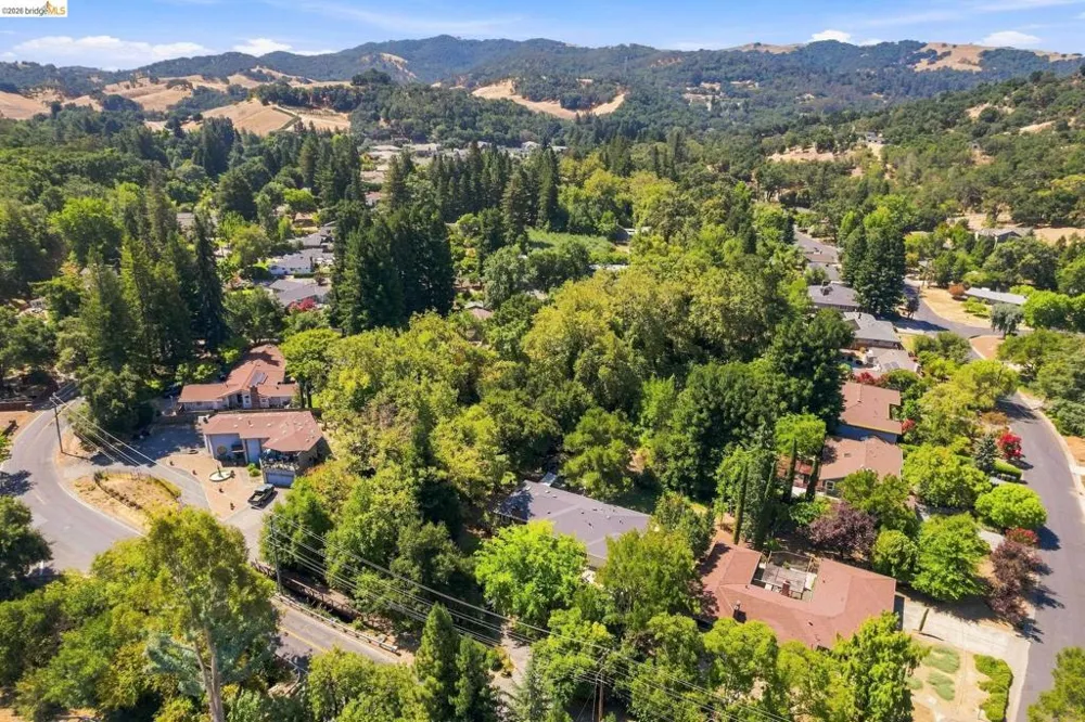 5075 Alhambra Valley Rd Martinez, CA 94553