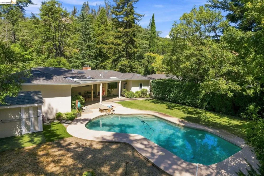 5075 Alhambra Valley Rd Martinez, CA 94553