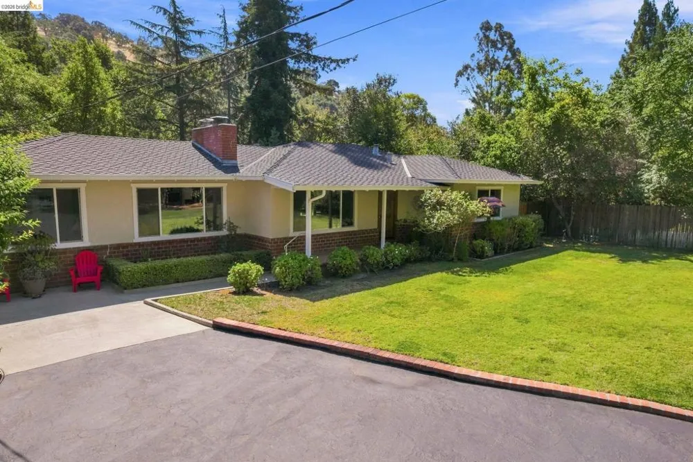 5075 Alhambra Valley Rd Martinez, CA 94553