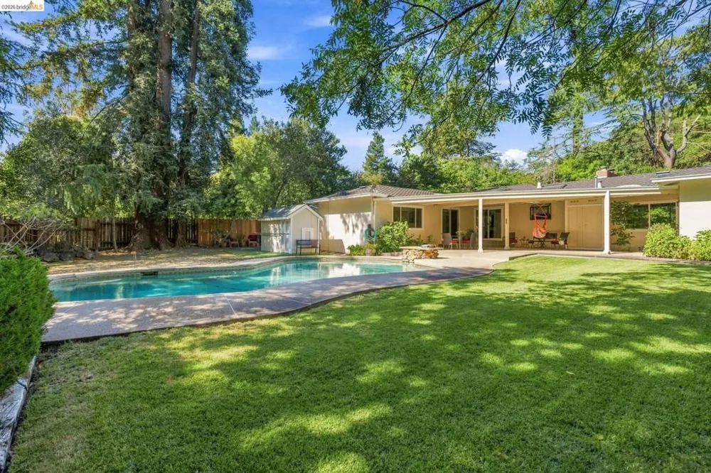 5075 Alhambra Valley Rd Martinez, CA 94553