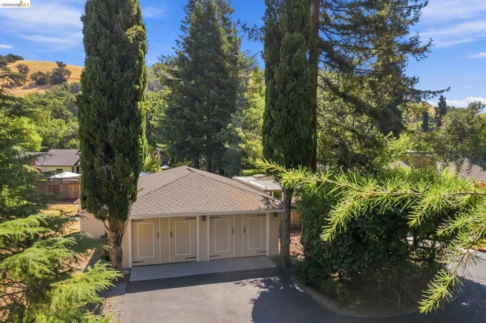 5075 Alhambra Valley Rd Martinez, CA 94553