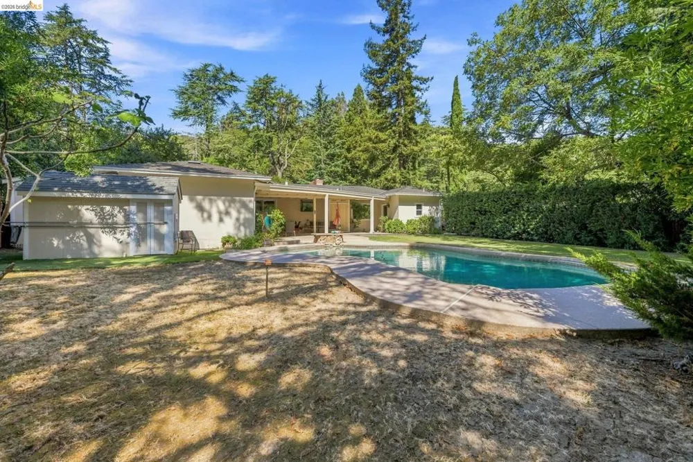 5075 Alhambra Valley Rd Martinez, CA 94553