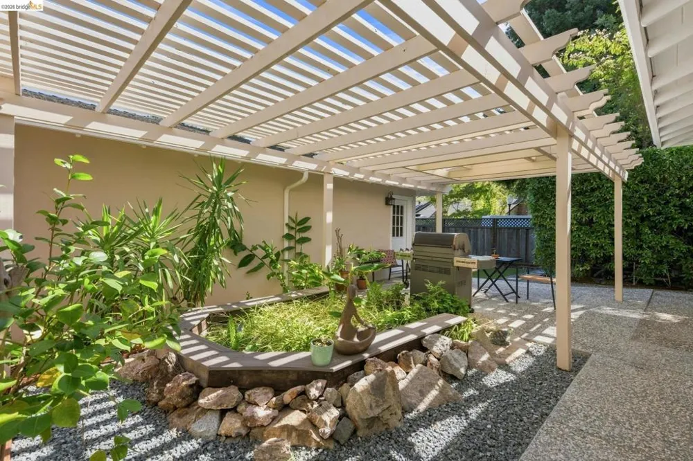5075 Alhambra Valley Rd Martinez, CA 94553