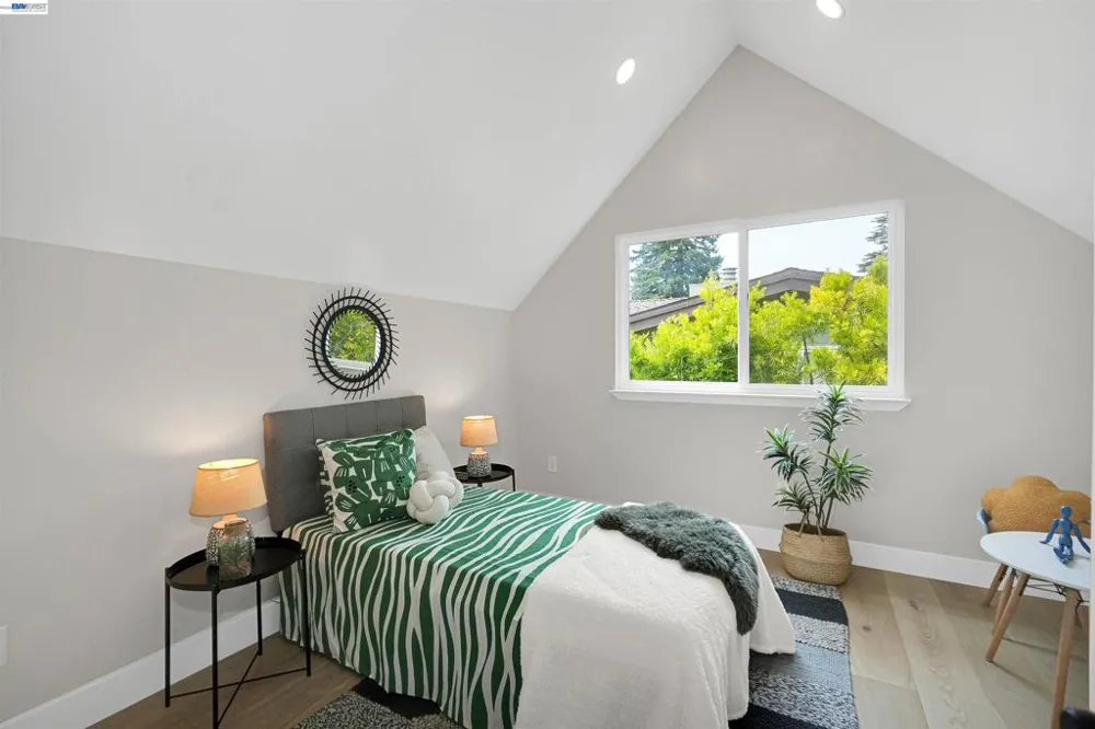 483 Boynton Ave Berkeley, CA 94707