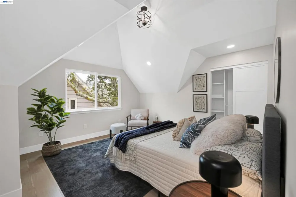 483 Boynton Ave Berkeley, CA 94707