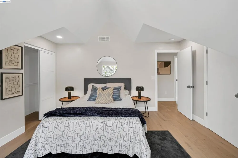483 Boynton Ave Berkeley, CA 94707