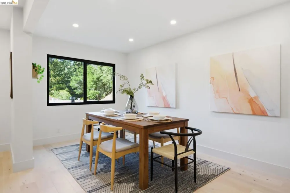 6334 Doran Dr Oakland, CA 94611