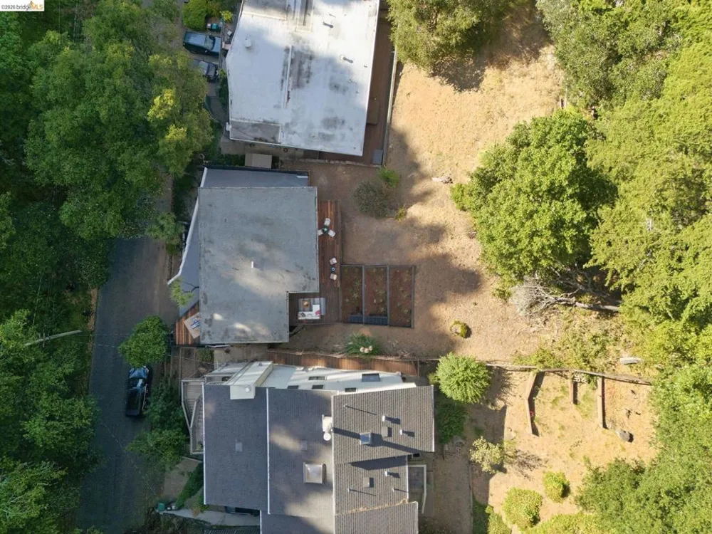 6334 Doran Dr Oakland, CA 94611