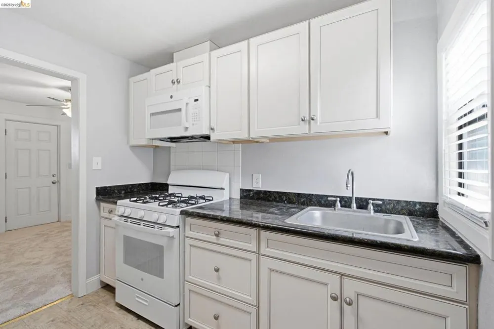 155 south washington avenue Manteca, CA 95336