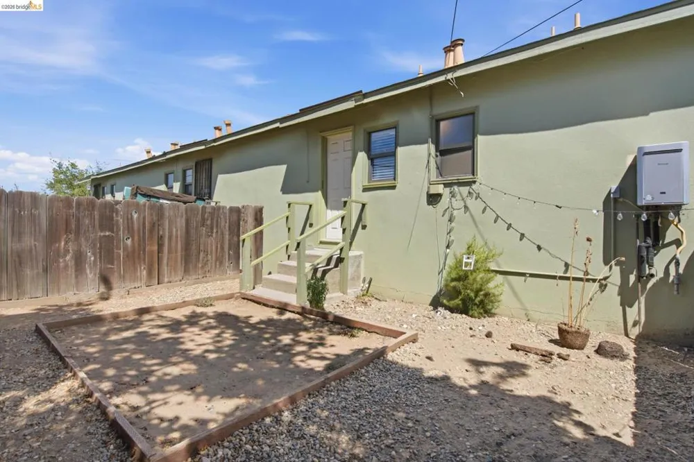 155 south washington avenue Manteca, CA 95336