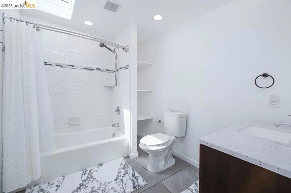 4585 Summer Ave Olivehurst, CA 95961