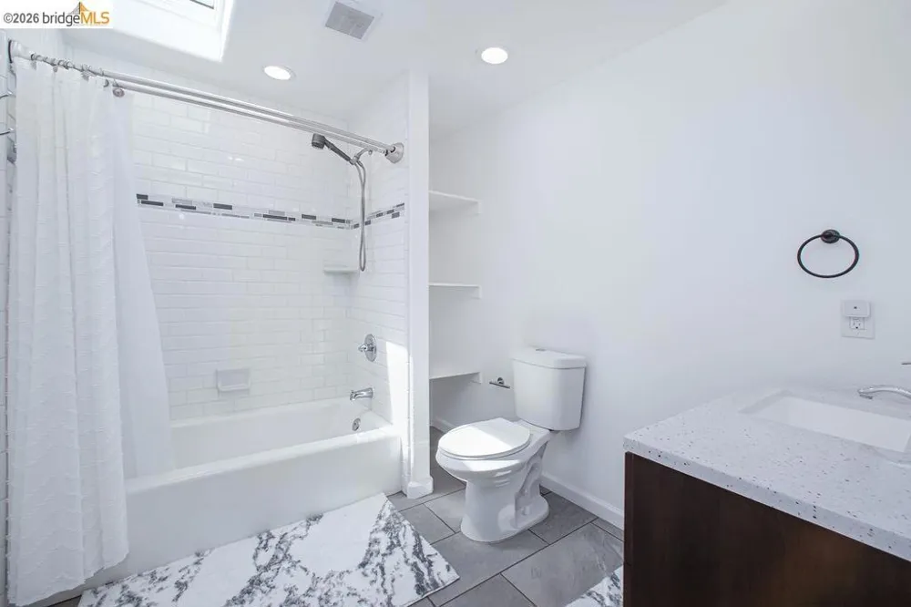 4585 Summer Ave Olivehurst, CA 95961