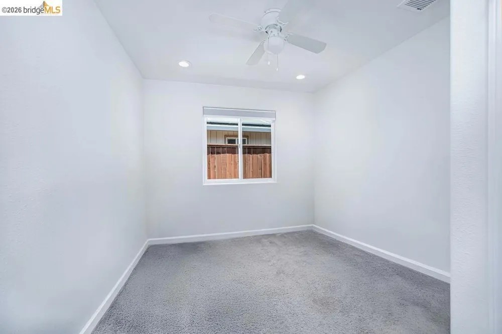4585 Summer Ave Olivehurst, CA 95961