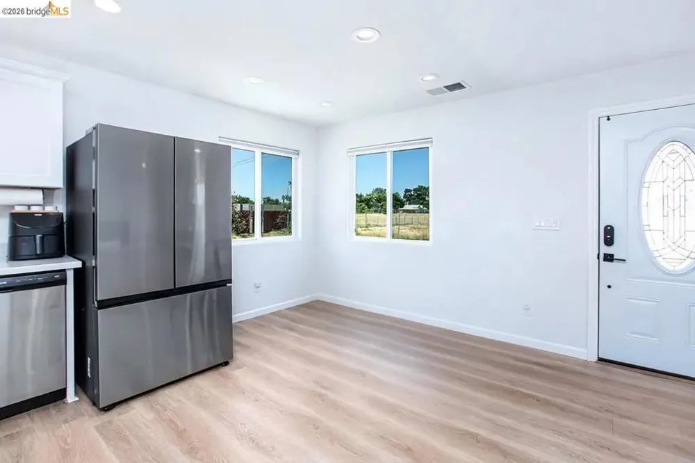 4585 Summer Ave Olivehurst, CA 95961