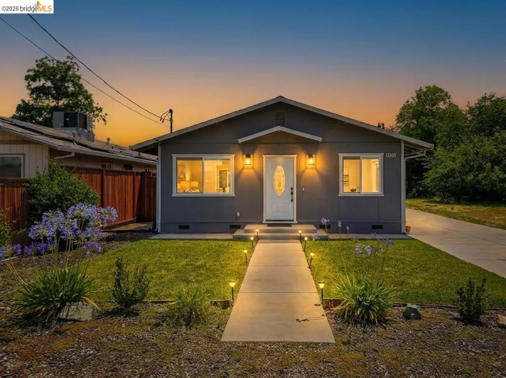 4585 Summer Ave Olivehurst, CA 95961