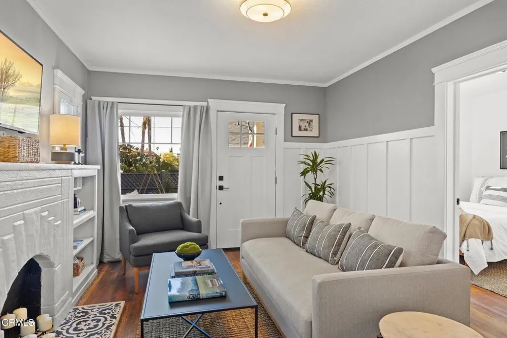 142 S Ann Street Ventura, CA 93001