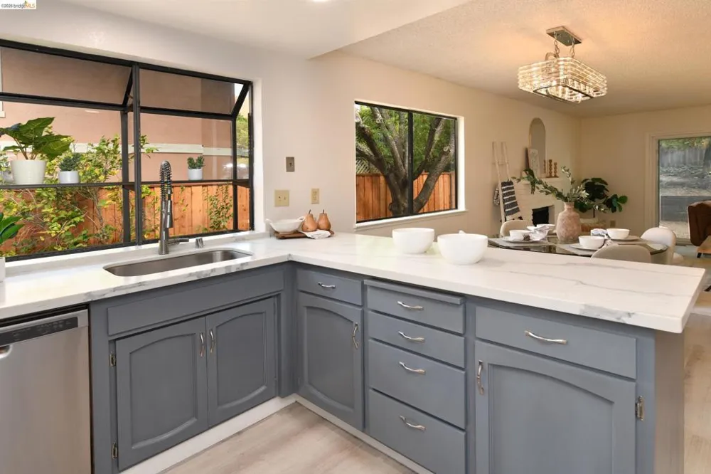 533 Eagle Nest Dr Martinez, CA 94553