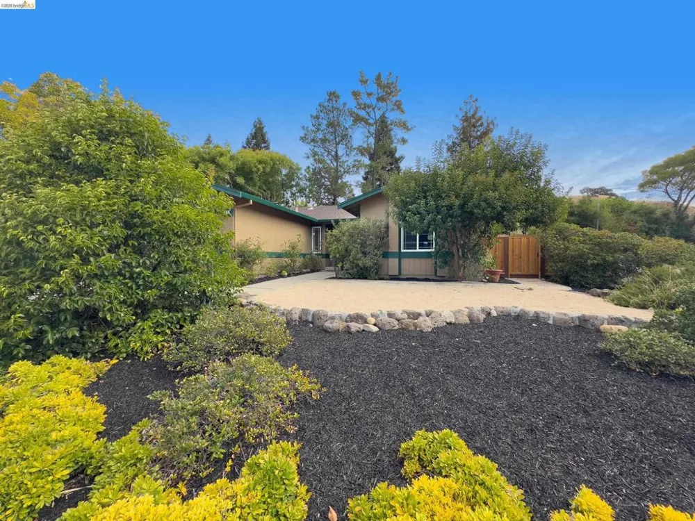 533 Eagle Nest Dr Martinez, CA 94553