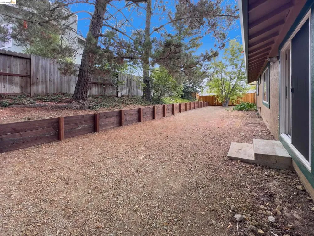 533 Eagle Nest Dr Martinez, CA 94553