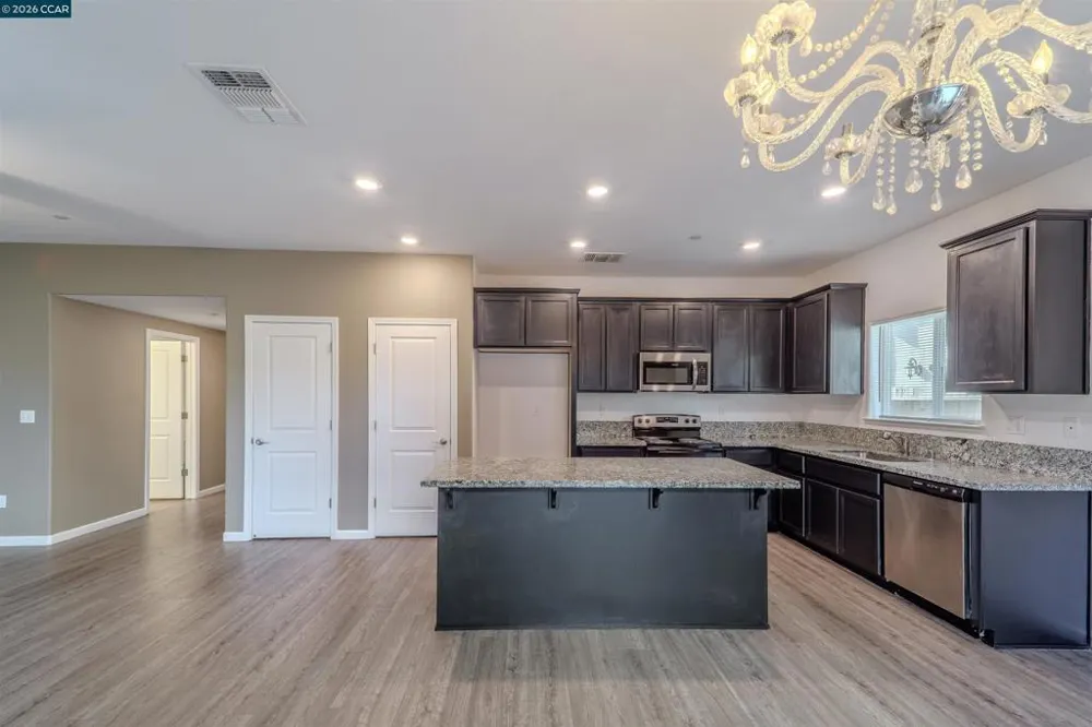 723 Phillipi Way Sacramento, CA 95838
